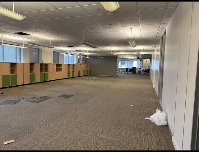 1,295M² OFFICE TO LET IN SANDTON CENTRAL